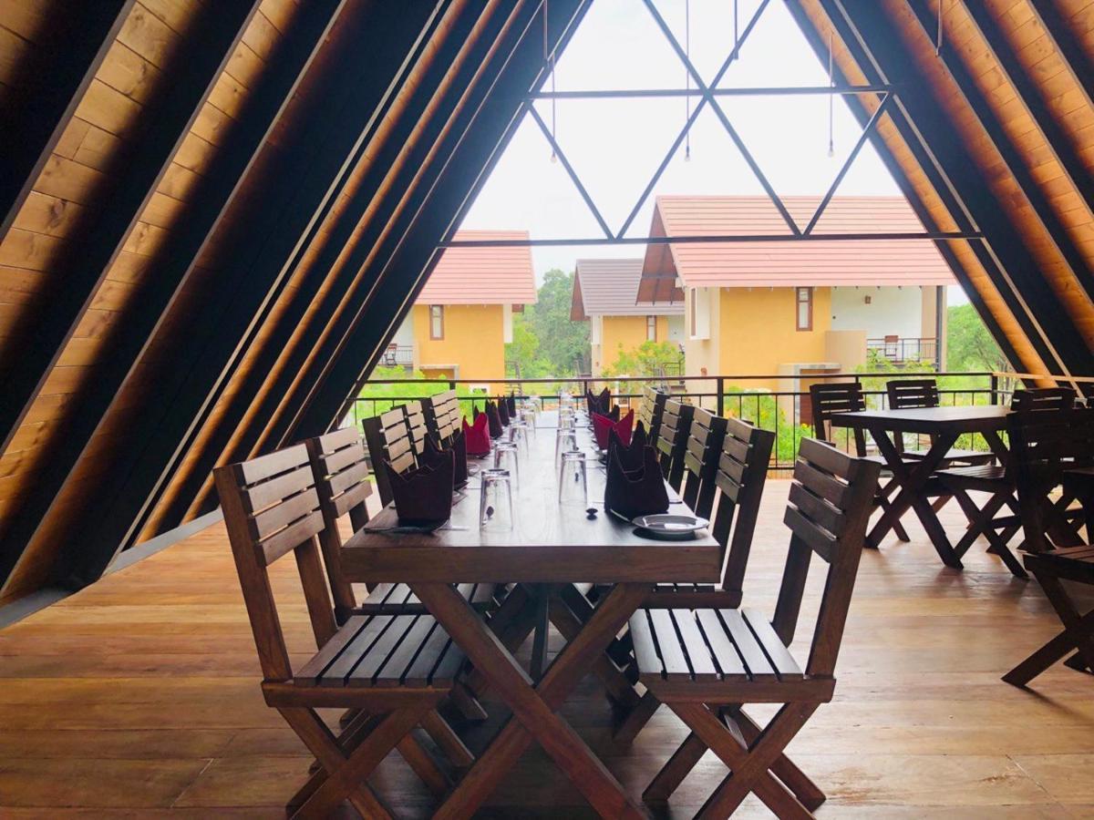 Lolu Village Resort アヌラーダプラ エクステリア 写真