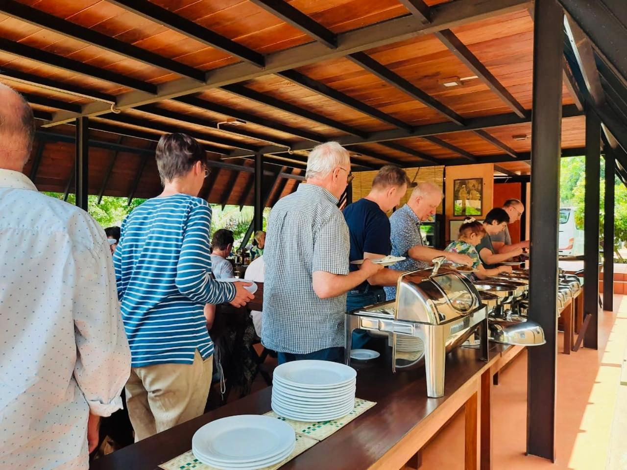 Lolu Village Resort アヌラーダプラ エクステリア 写真