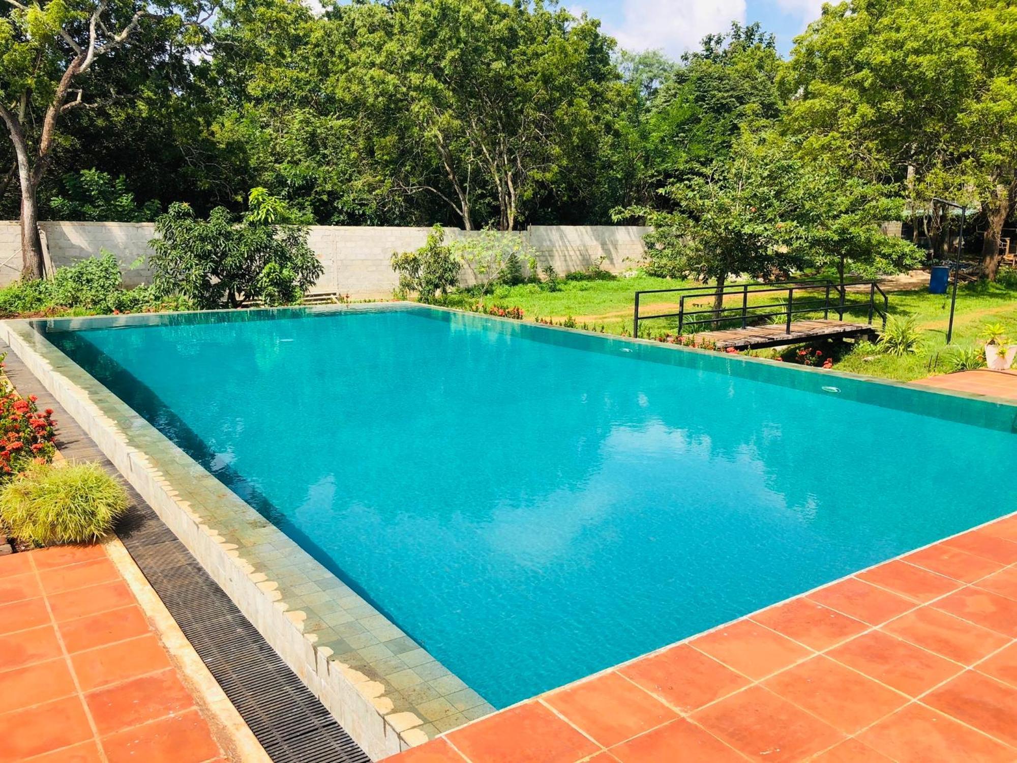 Lolu Village Resort アヌラーダプラ エクステリア 写真